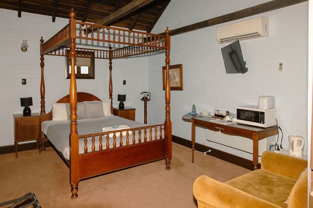 Traditional Room