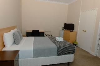 Settlers Hotel York0