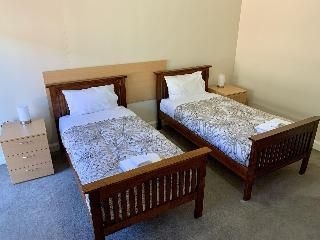 Settlers Hotel York2