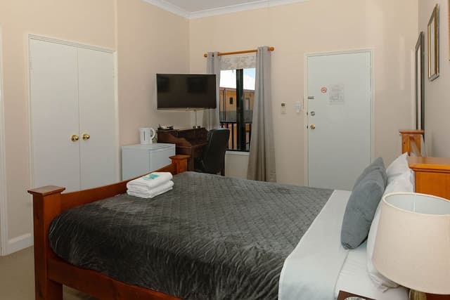 Premium Balcony Room with Spa