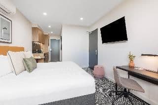 APARTMENT ONE BEDROOM