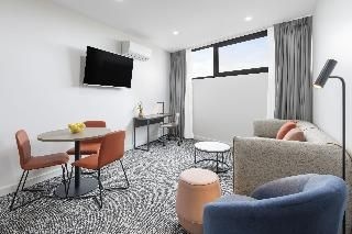 Punthill Essendon North4