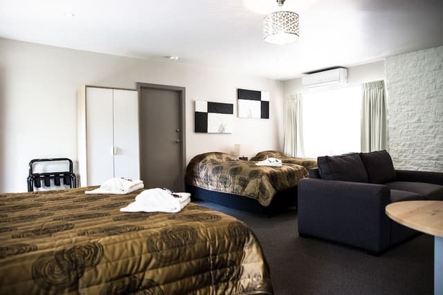 Large Luxury Suite