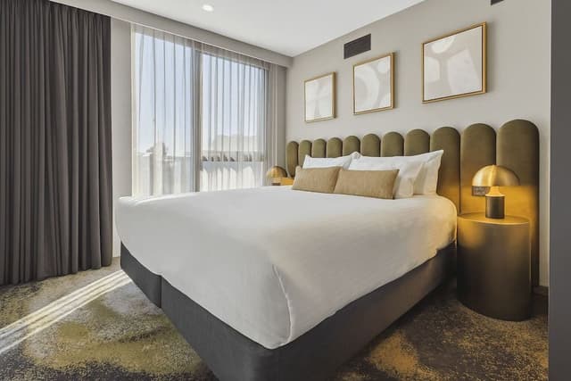 Two Bedroom King Apartment