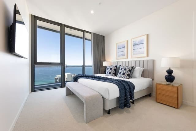 Three Bedroom Ocean Sub-Penthouse Suite