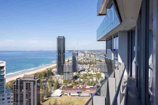 Three Bedroom Ocean Sub-Penthouse Suite