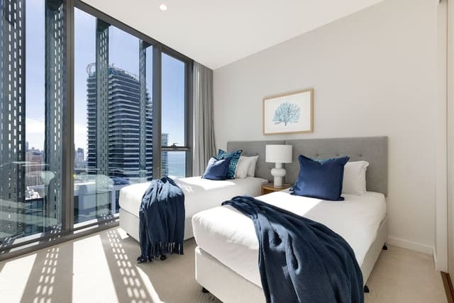 Three Bedroom Ocean Sub-Penthouse Suite