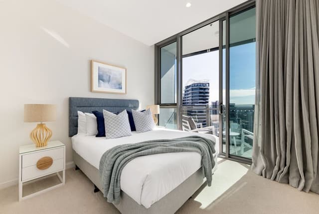 Three Bedroom Ocean Sub-Penthouse Suite