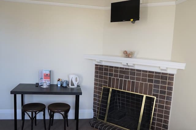 Traditional Triple Room with Shared Bathroom