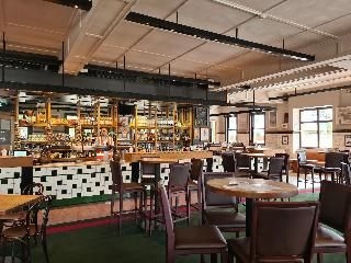 Palace Hotel Mortlake0