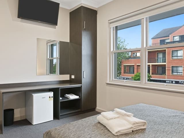 Queen Room Shared Bathroom