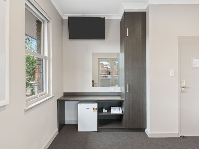 Queen Room Shared Bathroom
