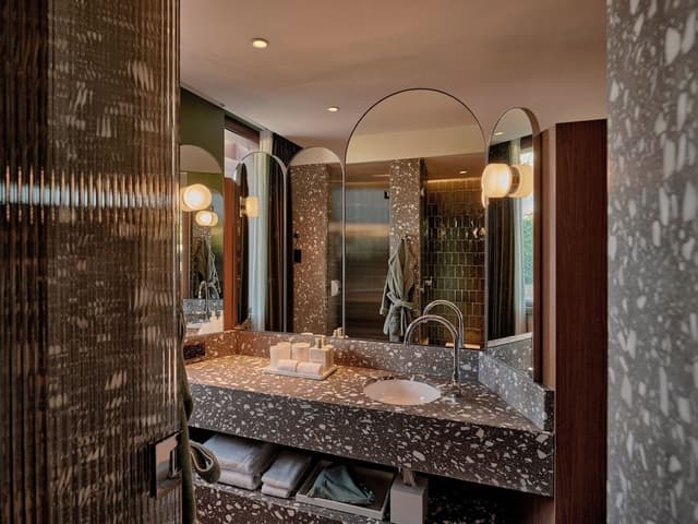 Sunset Suite