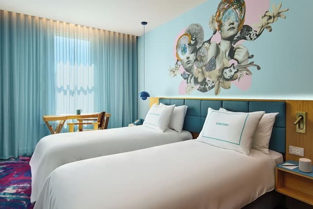 Twin Room (Medium)