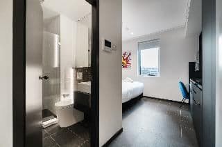 STUDIO DELUXE