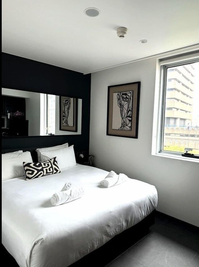 Basic Studio Suite, City View