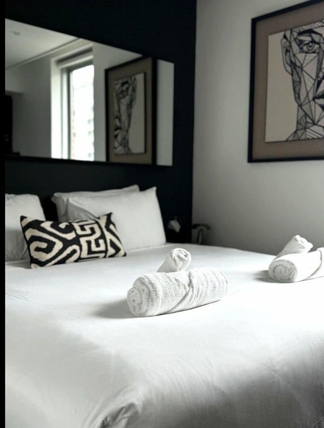 Basic Studio Suite, City View