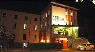 โรงแรมโมเดอร์โน 45 โรงแรมโมเดอร์โน 45