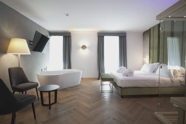 Exclusive Room