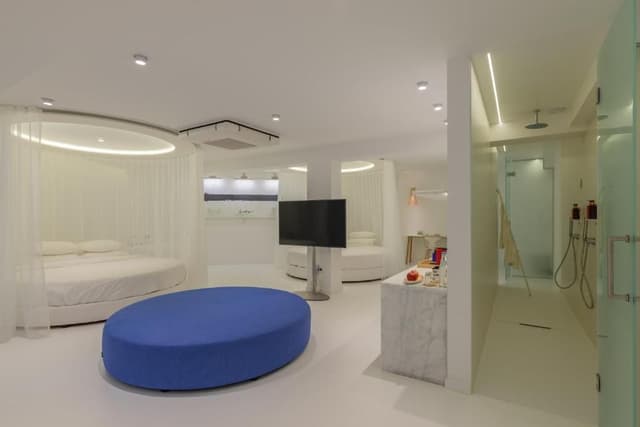 Suite D