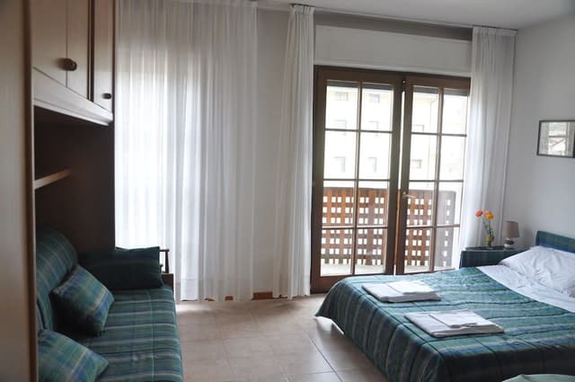 Superior Studio, 1 Bedroom, Kitchenette, Mountain View