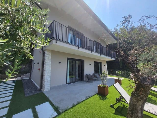 King suite Dependance Patio e vista giardino