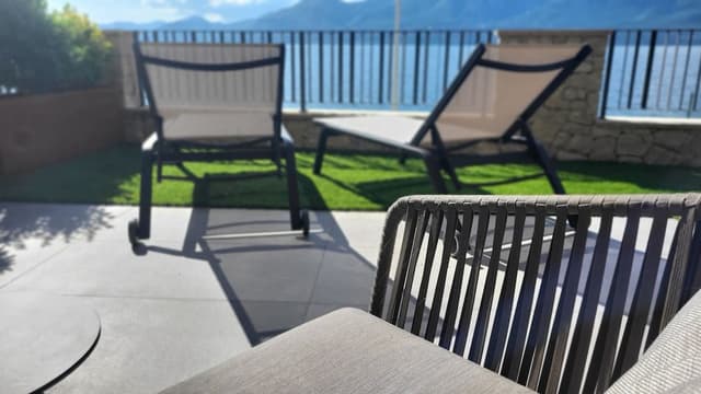 Suite con patio e vista lago
