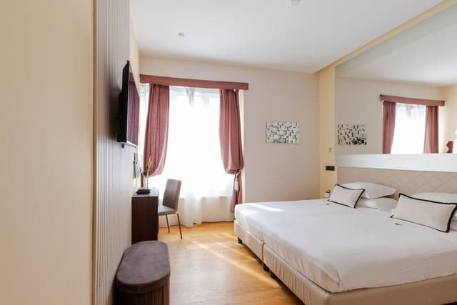 Classic Double Room