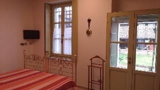 อากริตูริสโม คาสชินา โพสคาโลเน (Agriturismo Cascina Poscallone)2