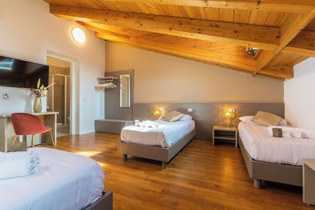 Quadruple Room, Private Bathroom (Room 6) (Room 7)