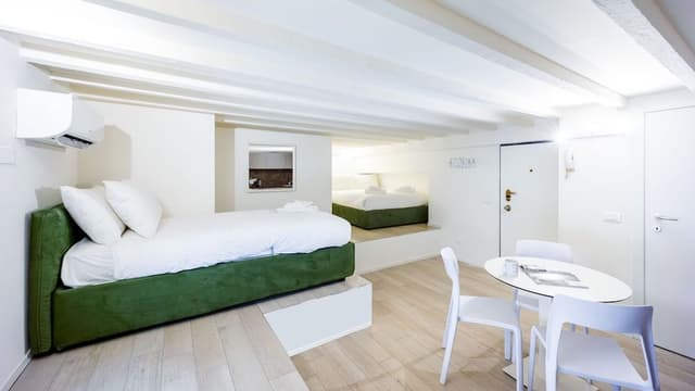 Studio, Multiple Beds