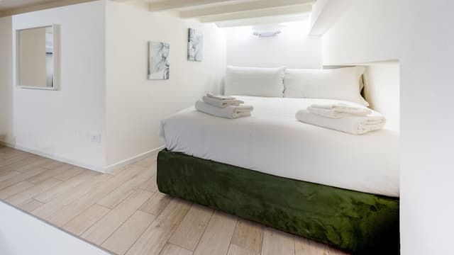 Studio, Multiple Beds