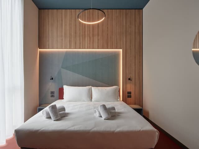 Creator - King Size Bed