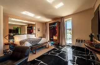 SUITE PREMIUM
