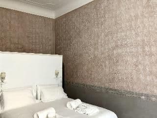 JUNIOR SUITE KING SIZE BED