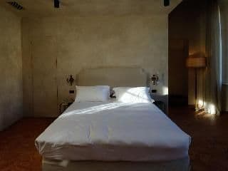 JUNIOR SUITE KING SIZE BED