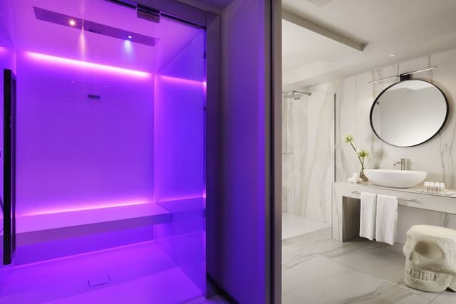 Suite, Garden View
