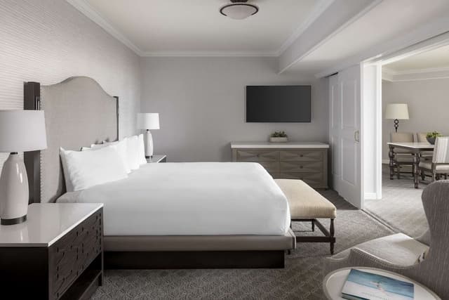 Huntington Suite