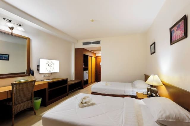 Superior Room, Non Smoking, Courtyard View