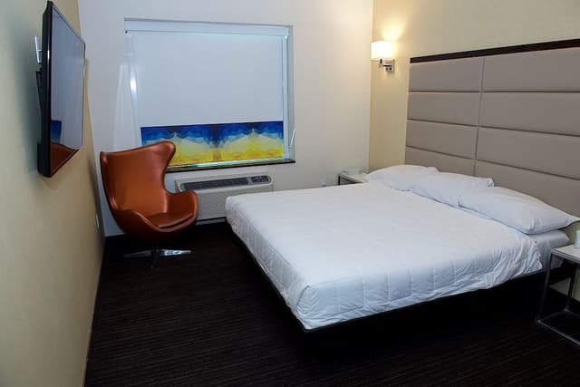 Deluxe Single Room
