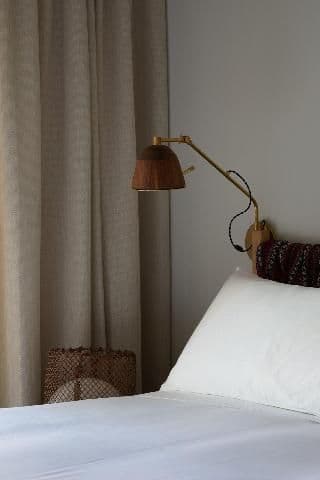 DOUBLE SUPERIOR KING BED