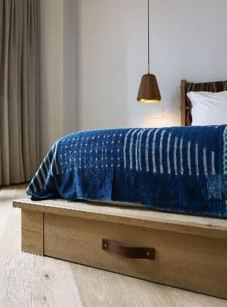 DOUBLE SUPERIOR KING BED