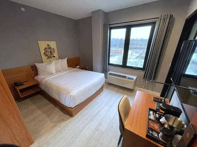 Superior Room, 1 Queen Bed