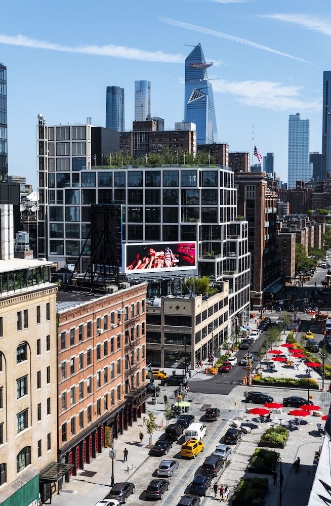 Gansevoort Meatpacking1