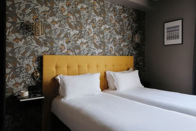 Deluxe room with Balcony and Eiffel Tower view