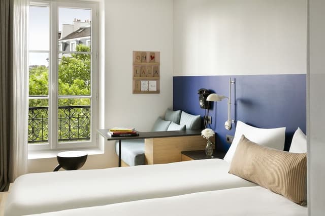 Triple Room (vue Bastille, no elevator)