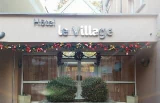 โรงแรมเลอ วิลเลจ โรงแรมเลอ วิลเลจ