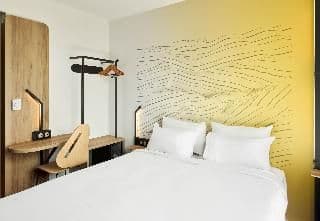 DOUBLE ONE BED