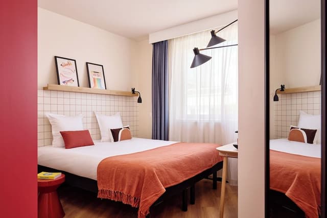La Room Standard