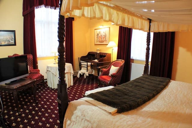 Suite